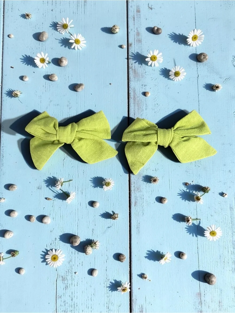 Set of 2 Linen Hair Bow Clips - Vibrant Chartreuse / Lime Green